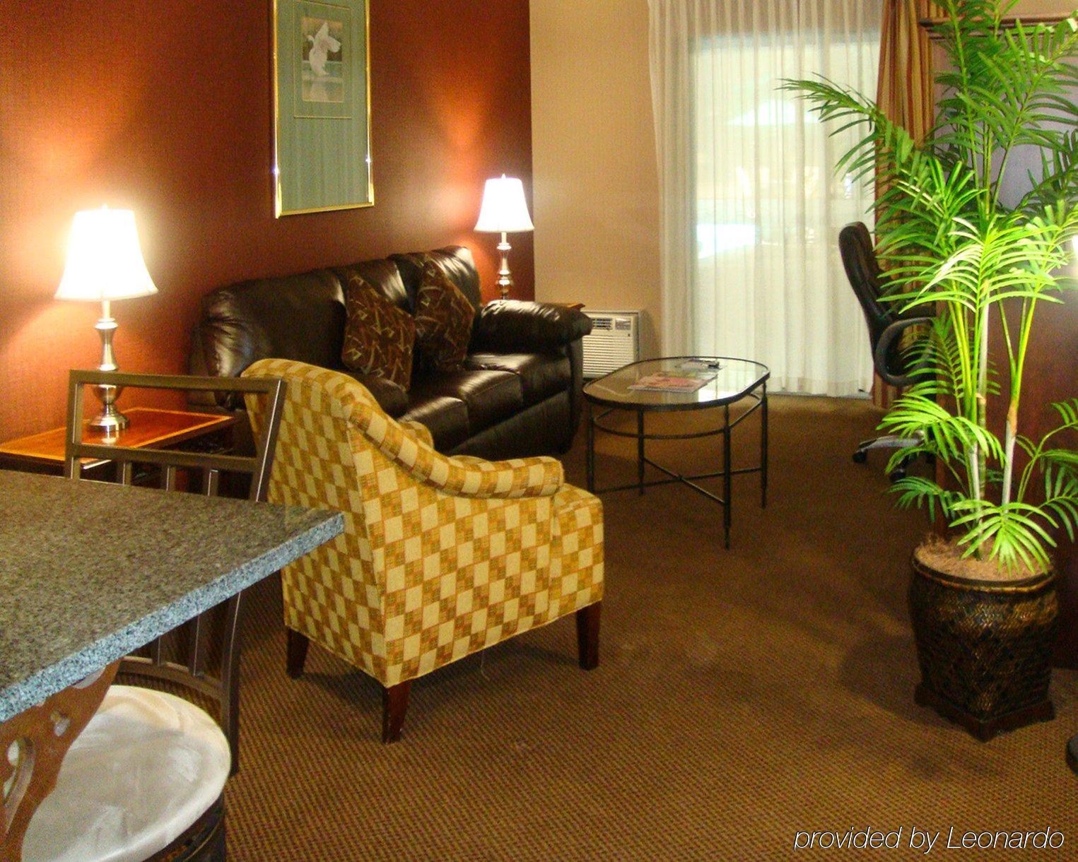 הגרסטאון Plaza Inn & Suites מראה חיצוני תמונה